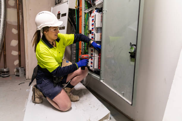 Best Commercial Electrician Services  in Beverly, OH