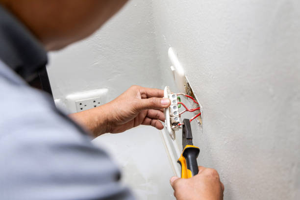 Best Affordable Emergency Electrician  in Beverly, OH